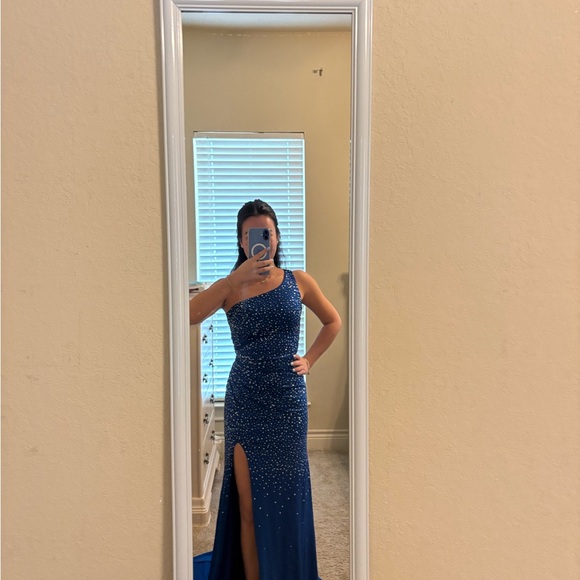 Elegant Blue One Shoulder Sequin Dress - Picture 3 of 6